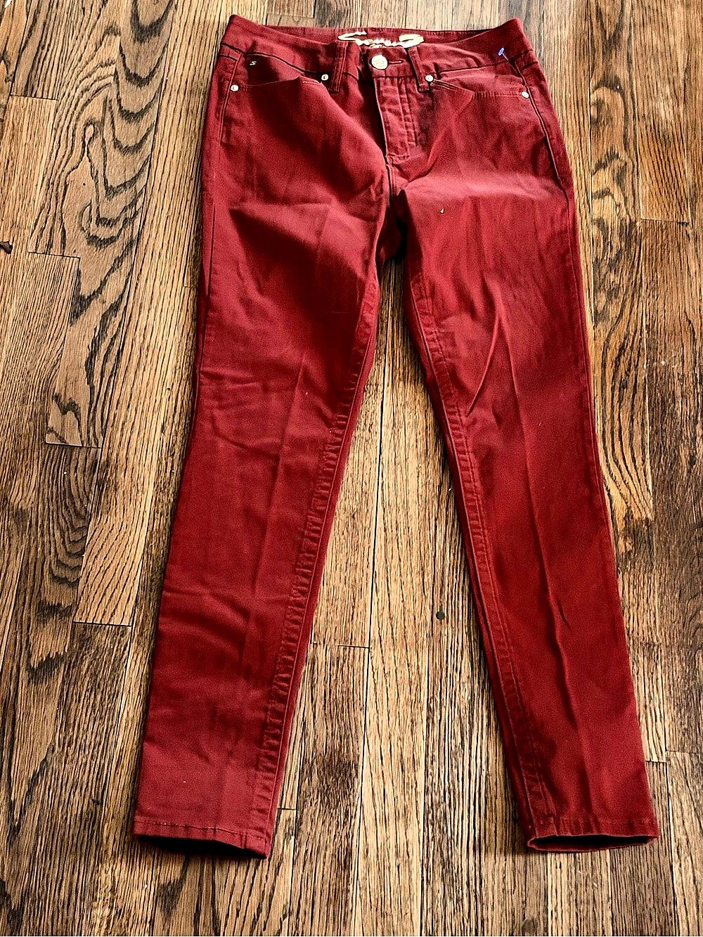Silver Jeans Co. Skinny Jeans Red burgundy color Size 6